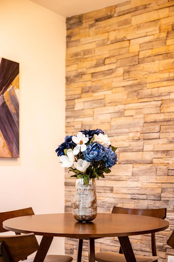 Palm Springs Blue Desert Condo! Luaran gambar