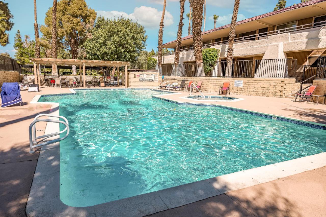 Palm Springs Blue Desert Condo! Luaran gambar